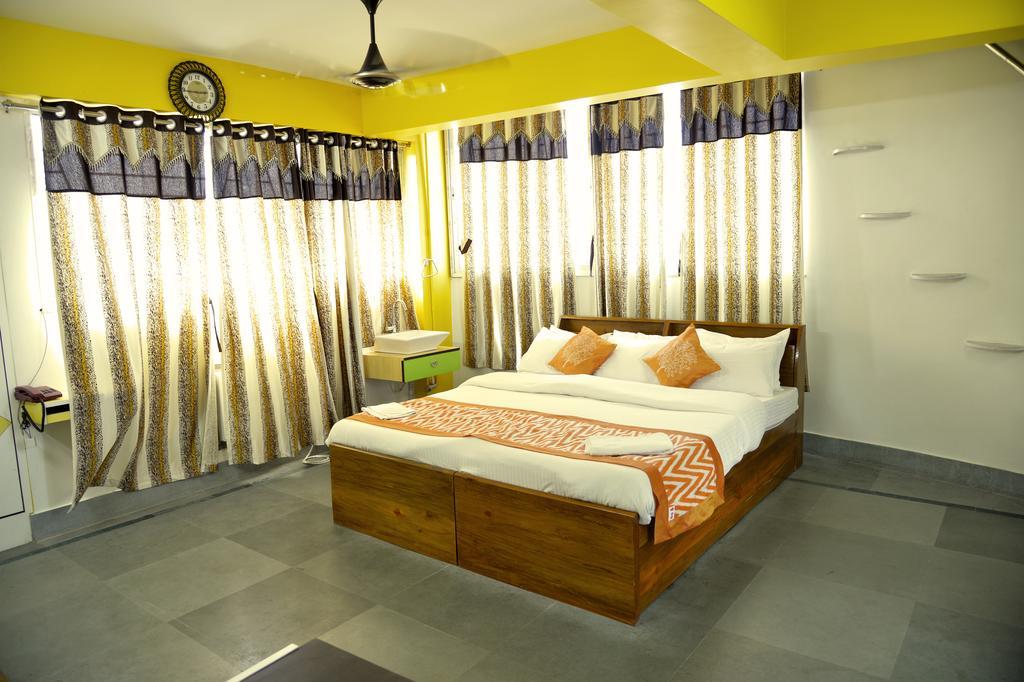 Ghosh Villa Guest House Калькутта Экстерьер фото